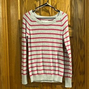 H&M Sweater- Barely Worn